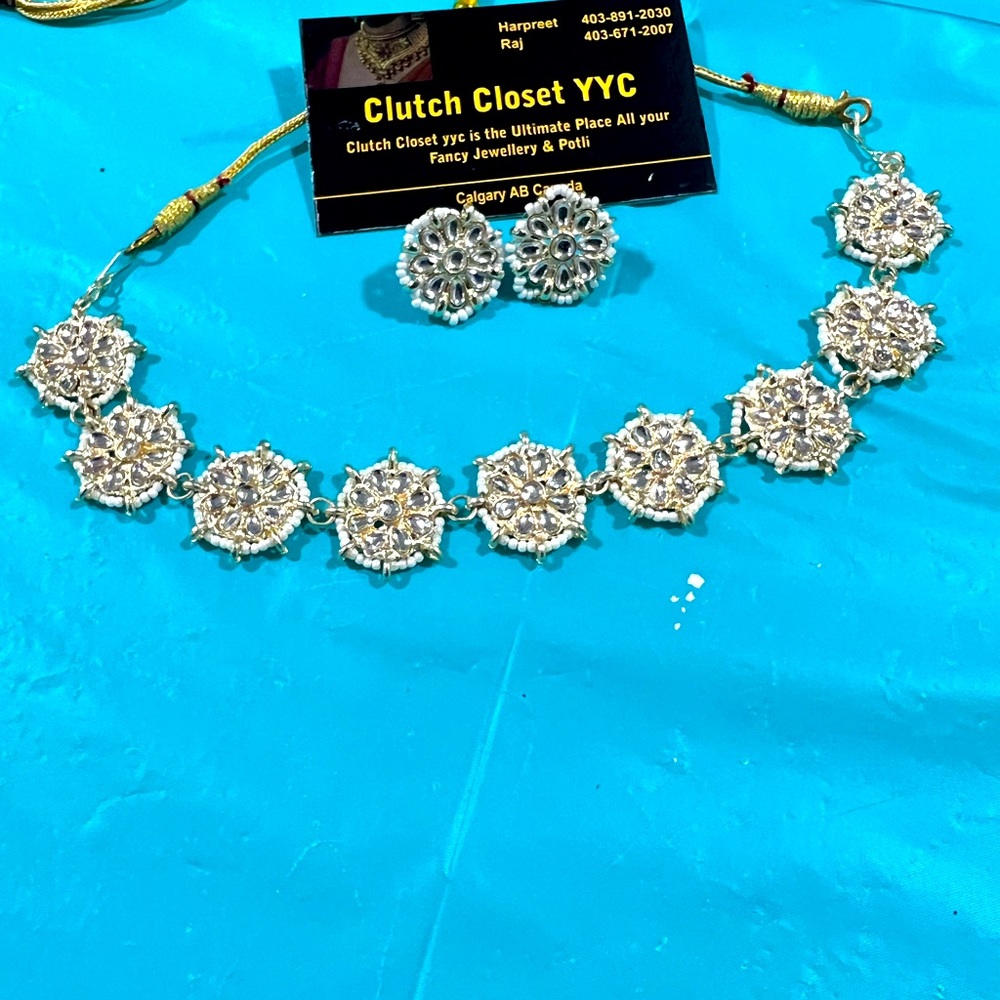 New gold chokker set